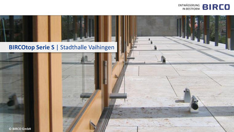 BIRCOtop-Serie-S-Fassadenentwaesserung-Stadthalle-Villingen